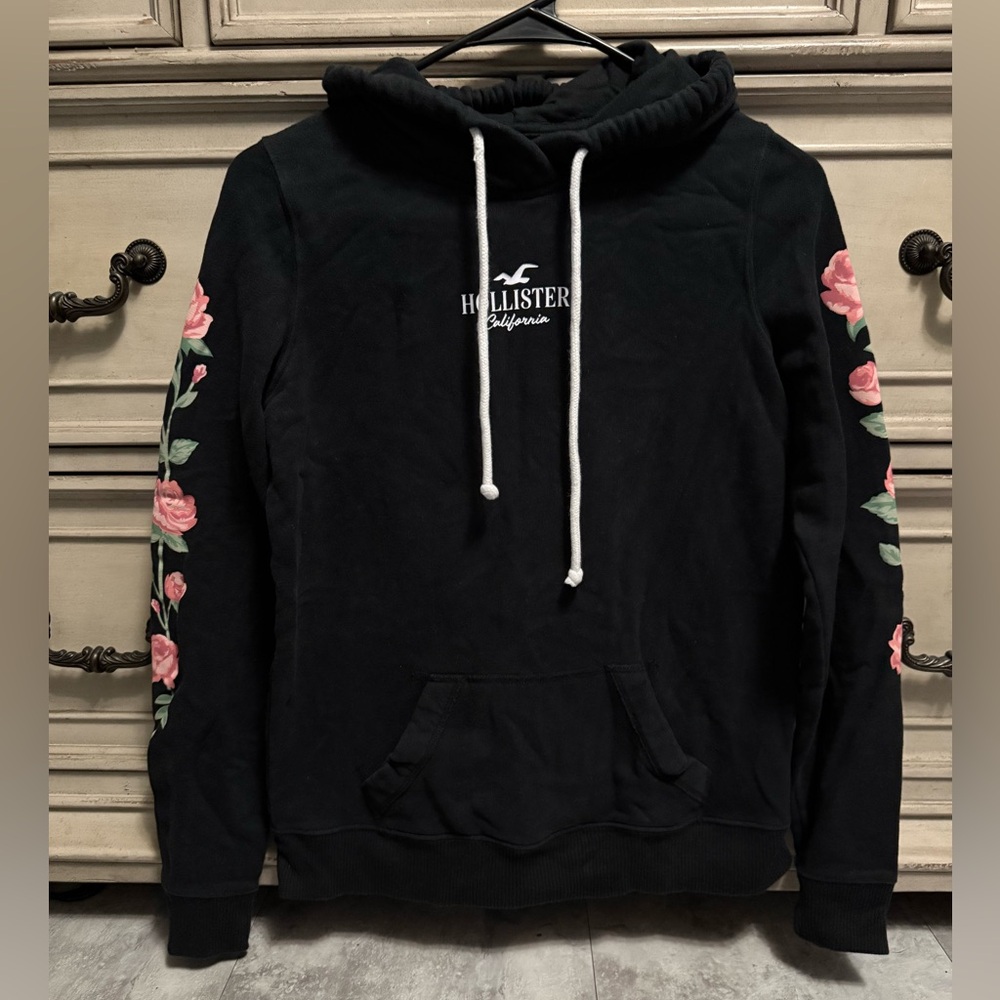 Hollister floral hoodie